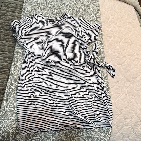 Rails Navy and White Striped Short Sleeve Wrap Dress - Picture 1 of 3